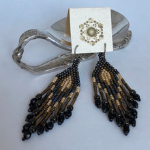 Load image into Gallery viewer, Brick stitch or Cheyenne fine beaded earrings