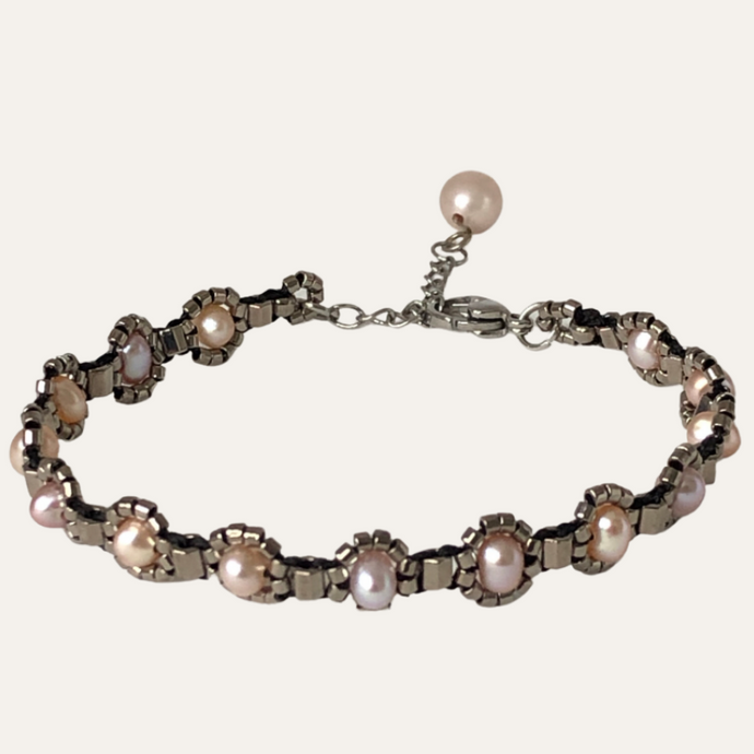 Delicate beaded bracelet with freshwater pearl and metallic steel toned glass beads